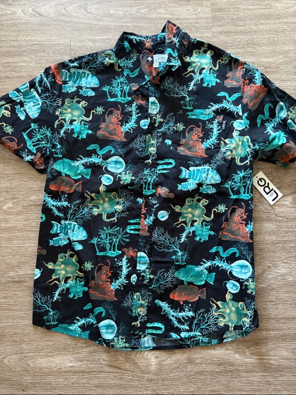 LRG Black Short-Sleeve Button Down Shirt with Teal & Orange Ocean Motif